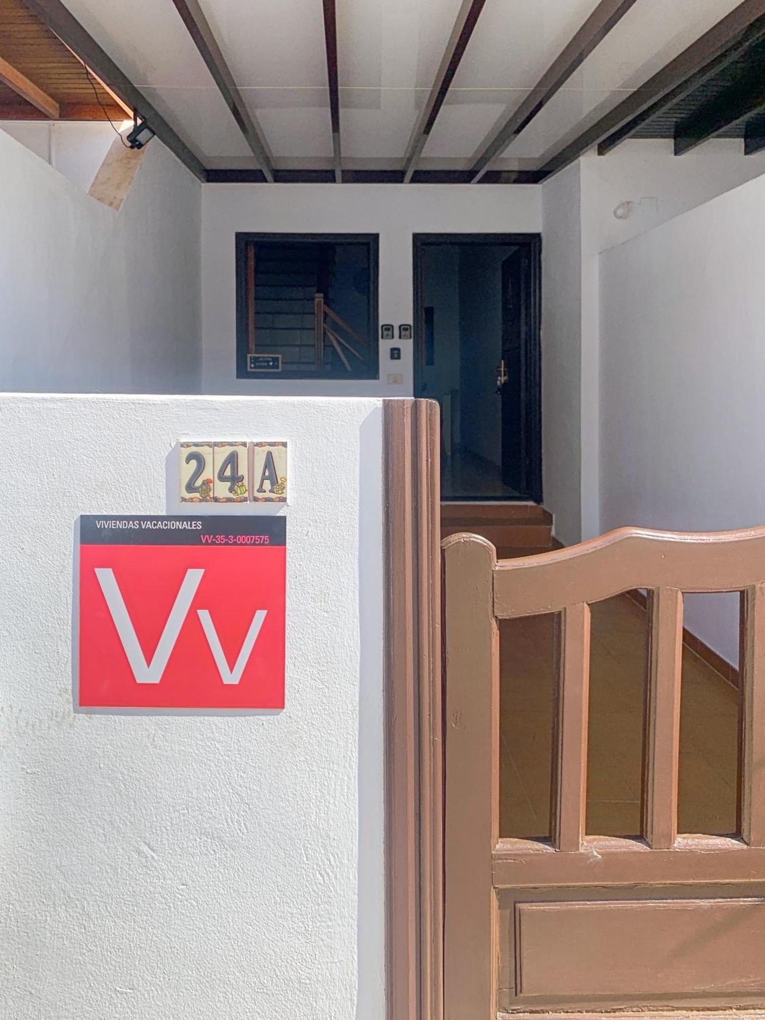 Habitaciones Privadas Cerca De La Playa Y Aeropuerto En Casa Compartida Con Otros Huespedes Playa Honda  Buitenkant foto